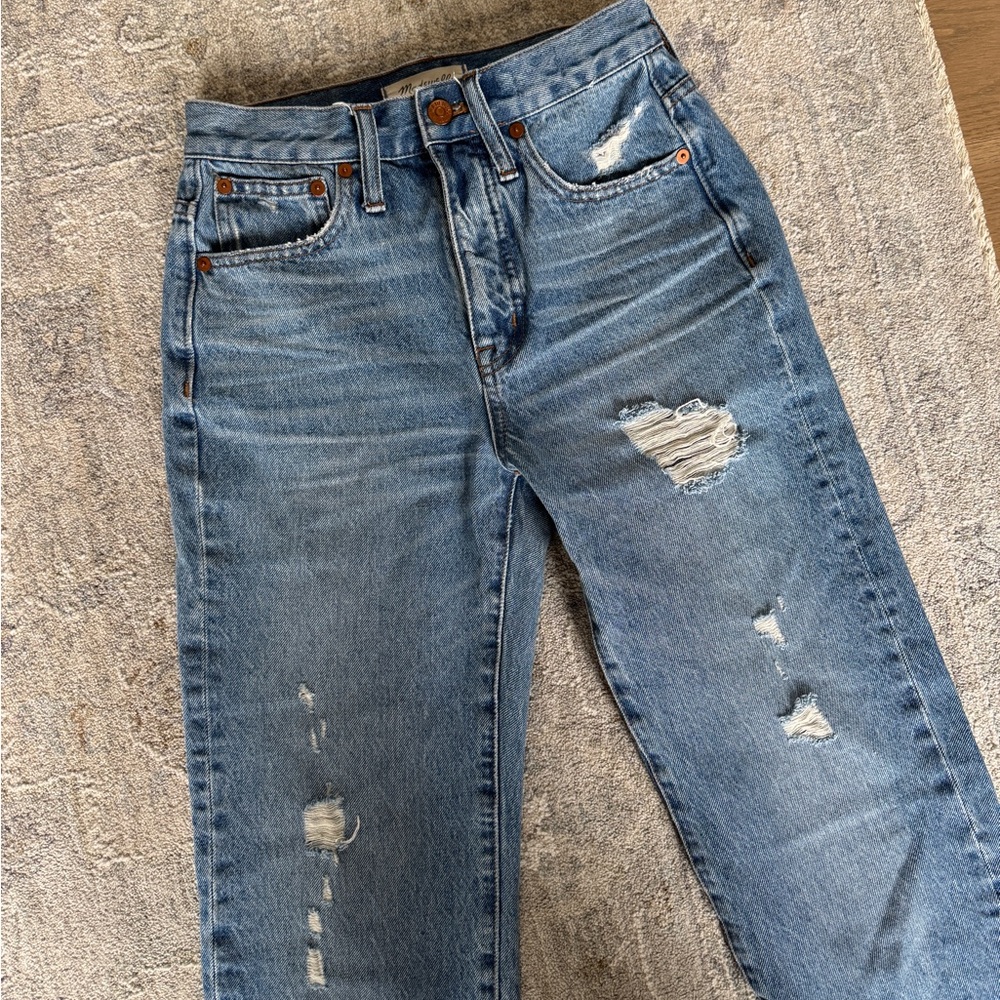 Madewell Classic Straight Jean - Picture 2 of 9